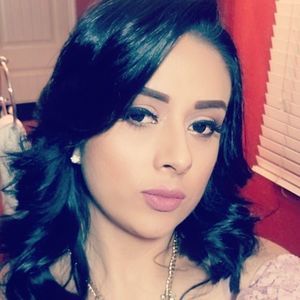 Meet your Posher, Alejandra